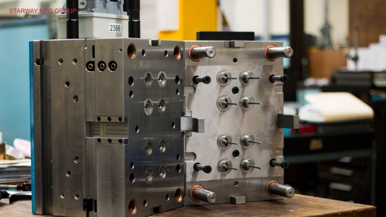 Injection mold tooling structure